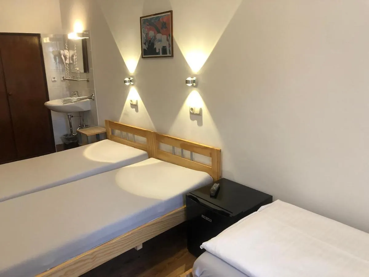 Gasthof Hotel Pension Schmellergarten München
