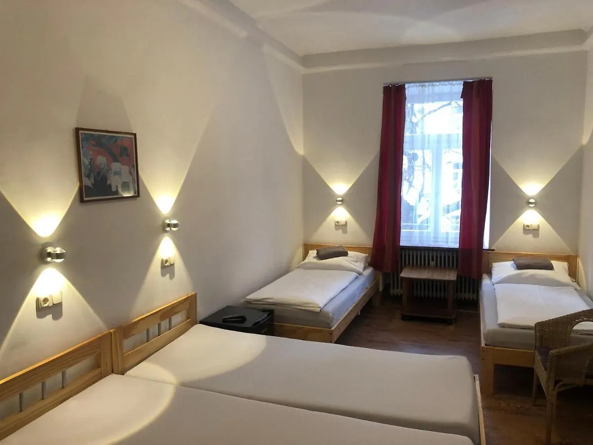 Hotel Pension Schmellergarten München
