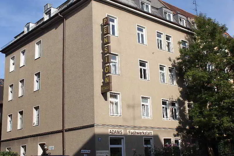 Hotel Pension Schmellergarten München