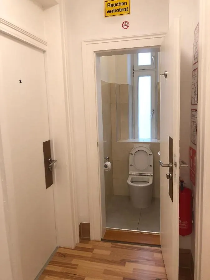 Hotel Pension Schmellergarten München 2*,