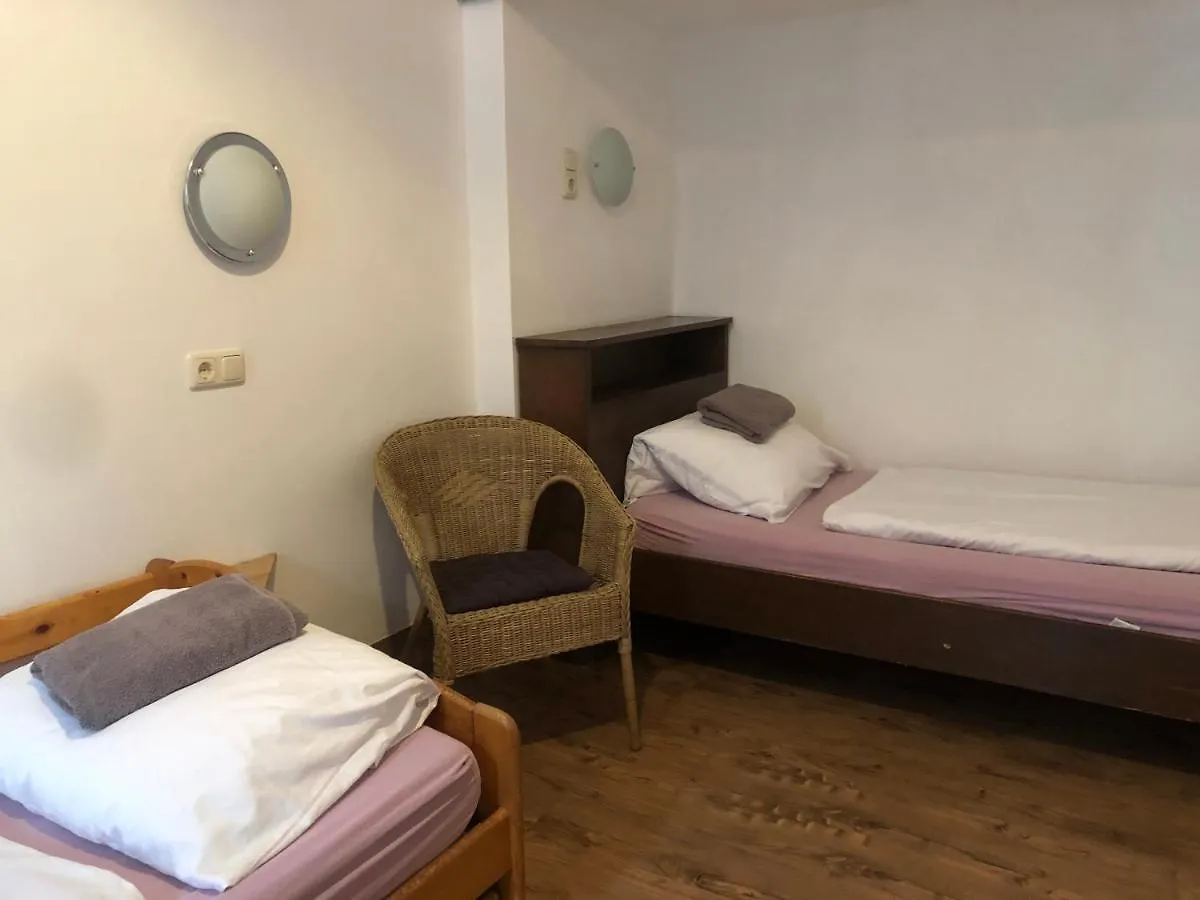 Hotel Pension Schmellergarten Munich