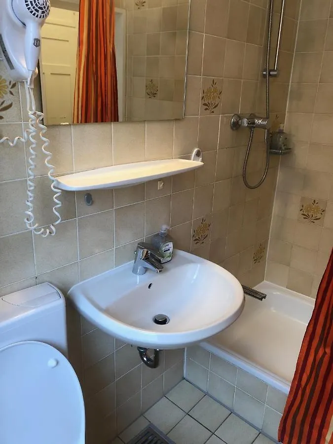 Hotel Pension Schmellergarten Munich Guest house